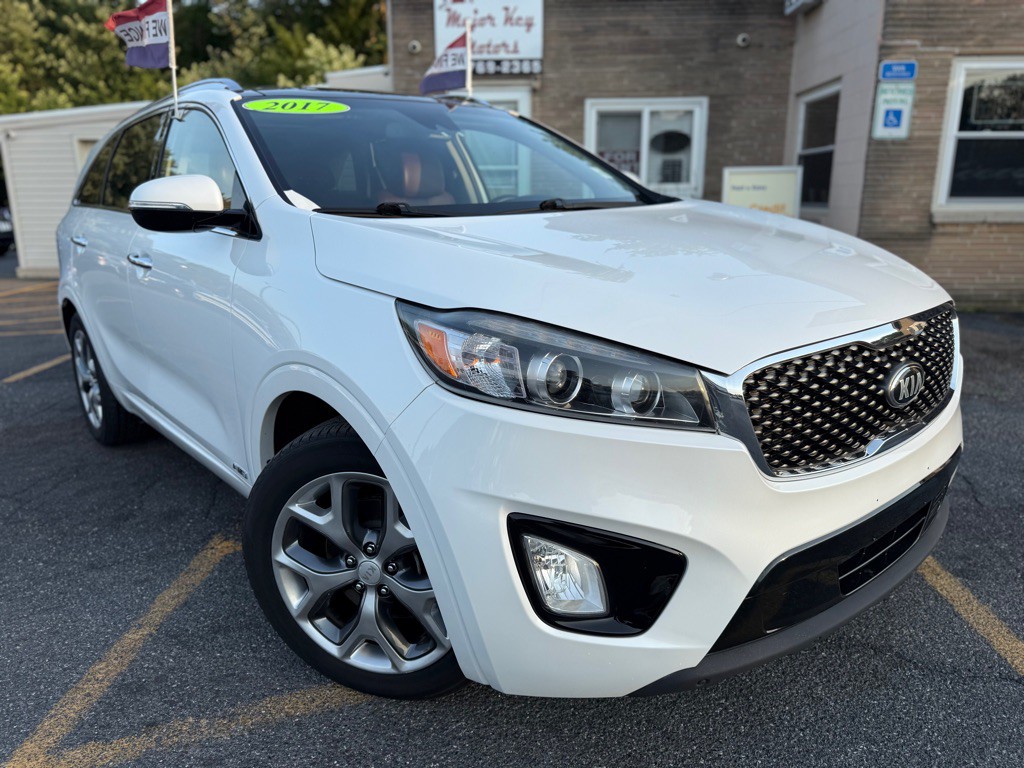 2017 Kia Sorento Image 1