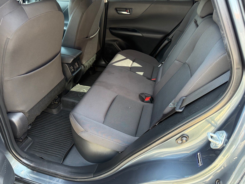 2021 Toyota Venza Image 19