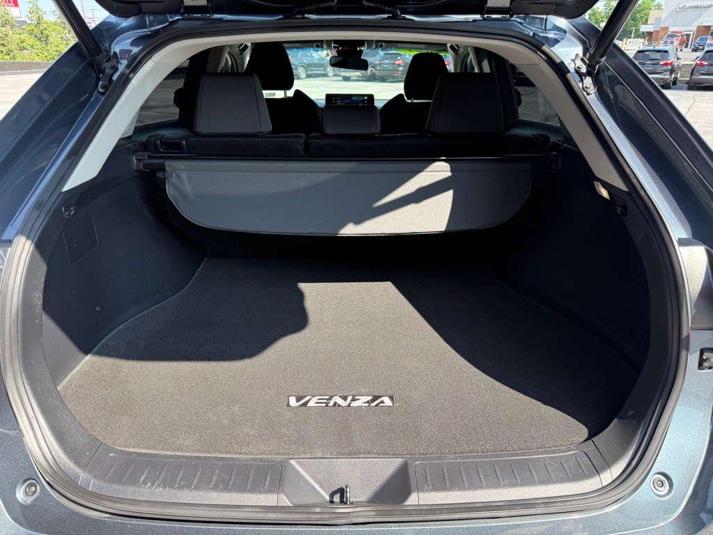2021 Toyota Venza Image 20