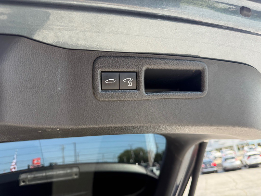 2021 Toyota Venza Image 21