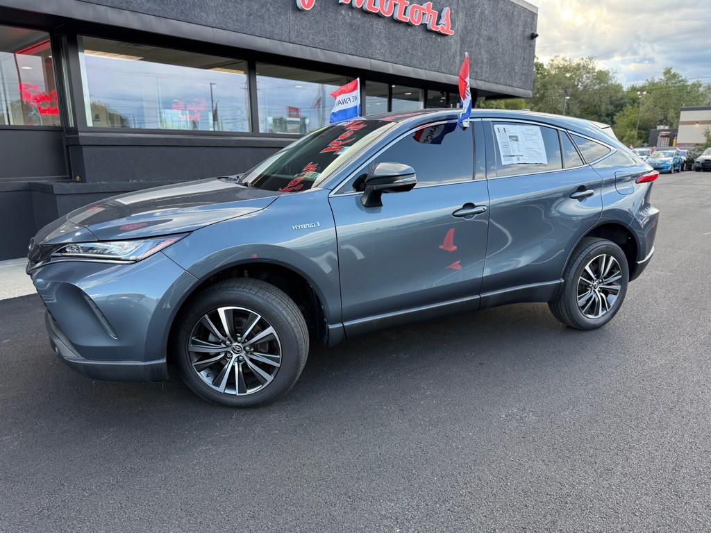 2021 Toyota Venza Image 3