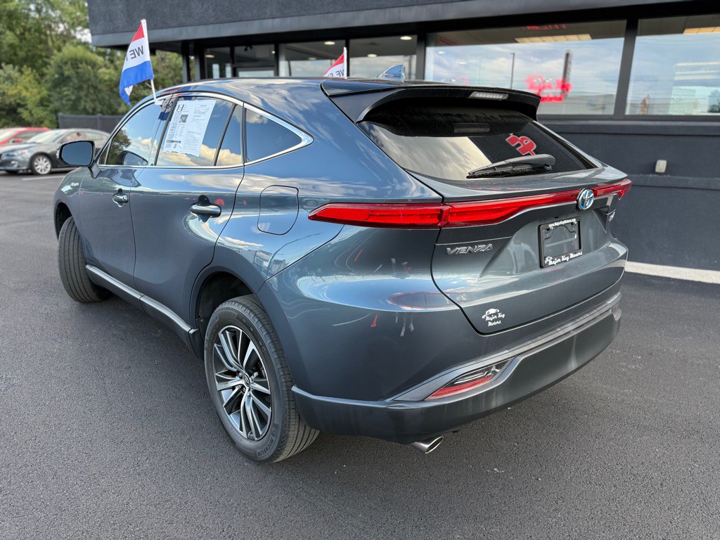 2021 Toyota Venza Image 4