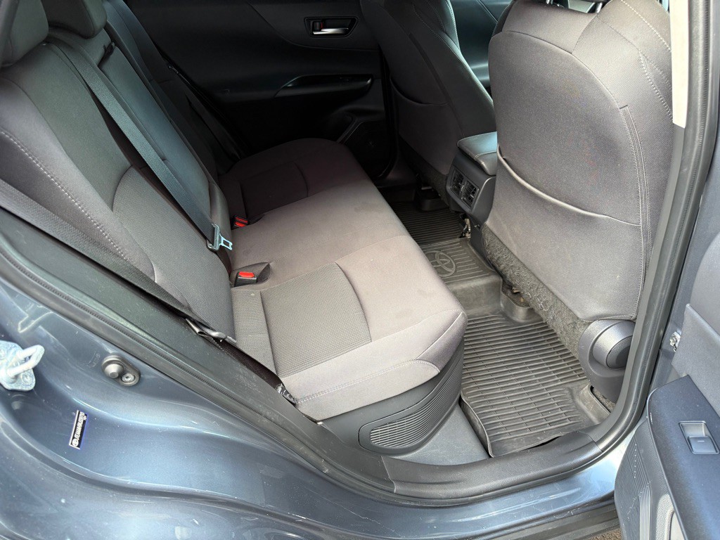 2021 Toyota Venza Image 24