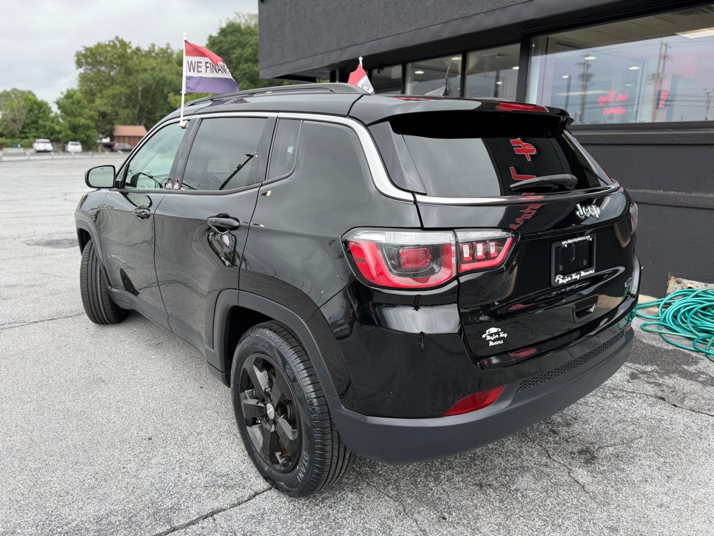 2018 Jeep Compass Image 3