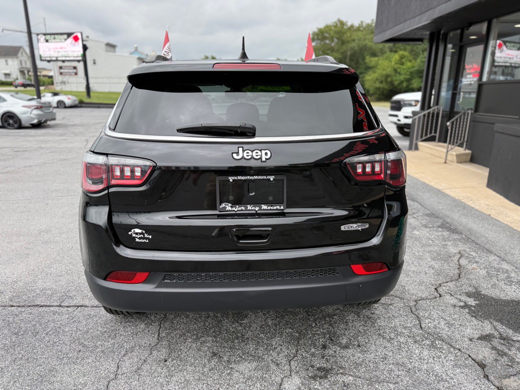 2018 Jeep Compass Image 4