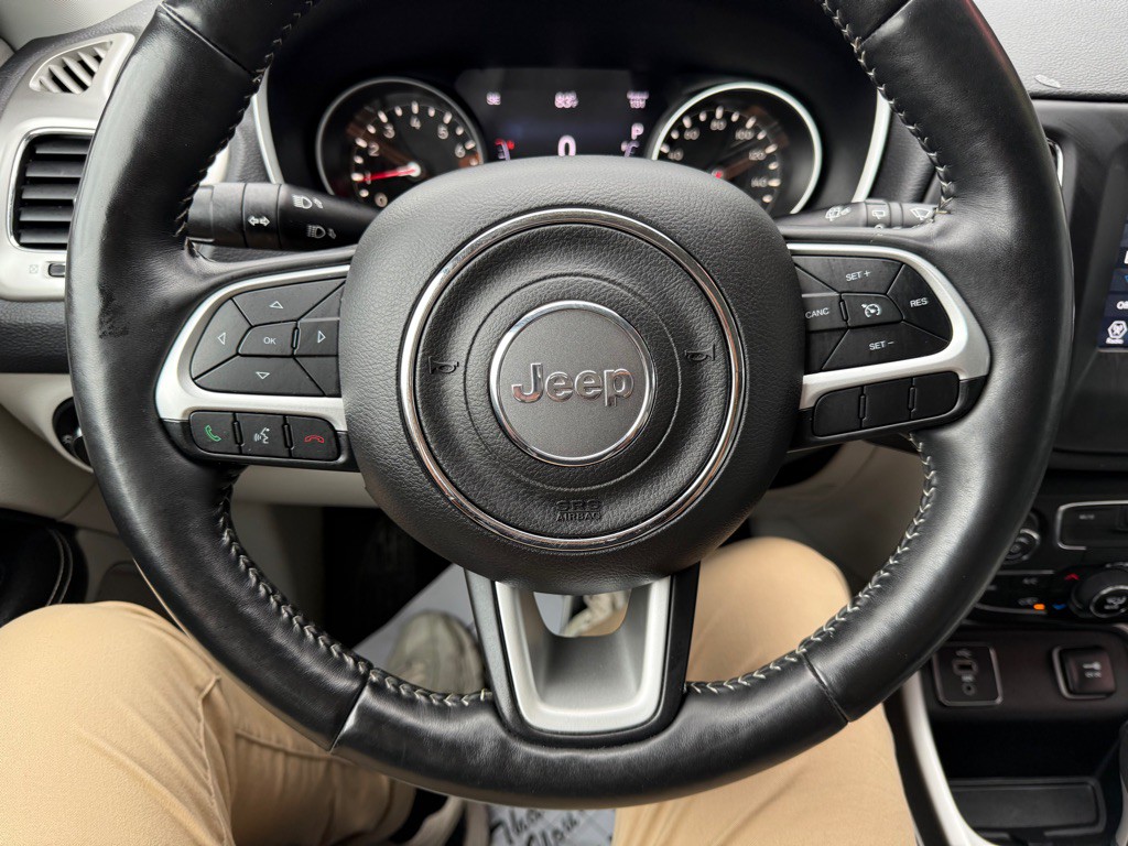 2018 Jeep Compass Image 14
