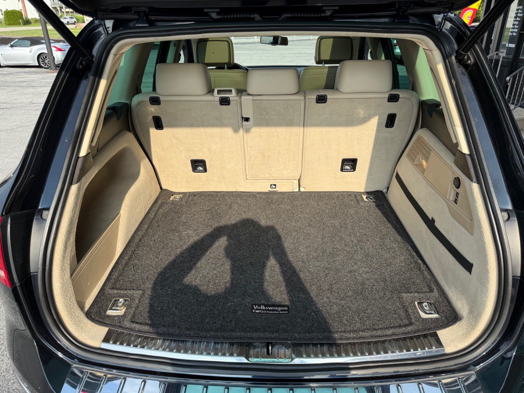 2016 Volkswagen Touareg Image 26
