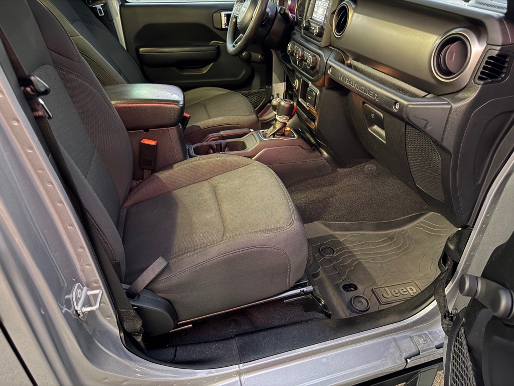2020 Jeep Wrangler Unlimited Image 25