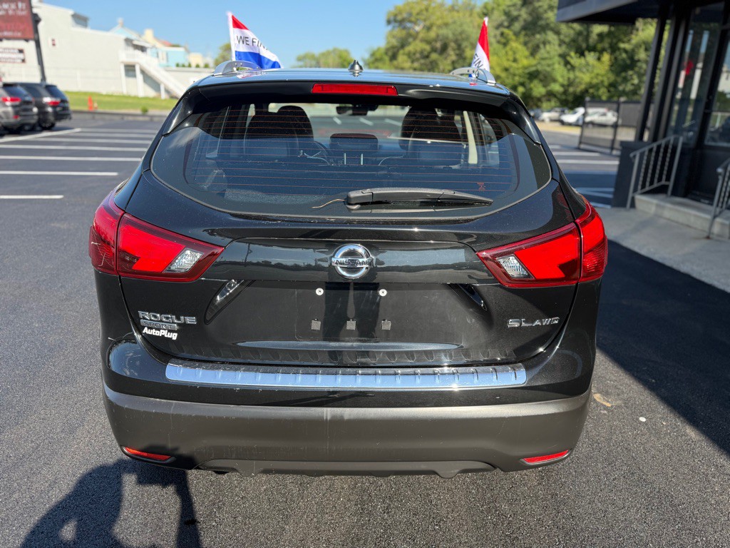 2017 Nissan Rogue Image 4