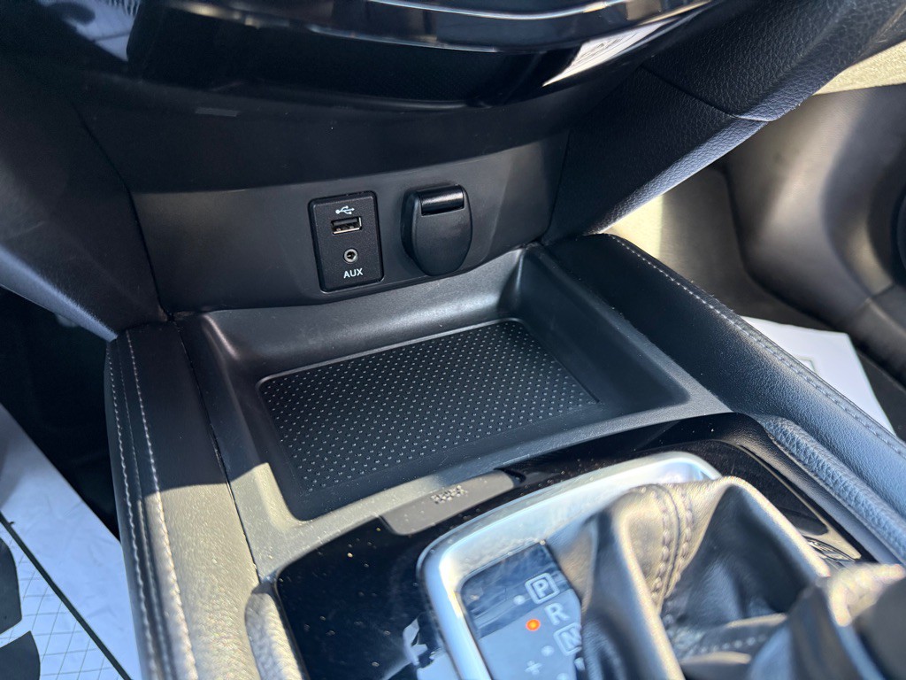 2017 Nissan Rogue Image 17