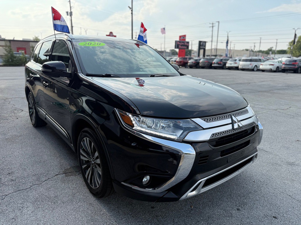 2020 Mitsubishi Outlander Image 8