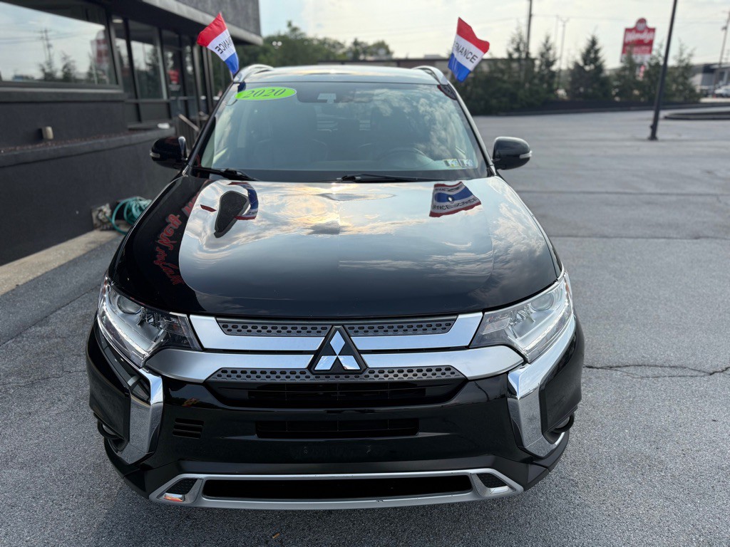 2020 Mitsubishi Outlander Image 9