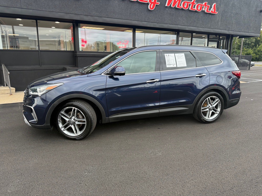2017 Hyundai Santa Fe Image 3
