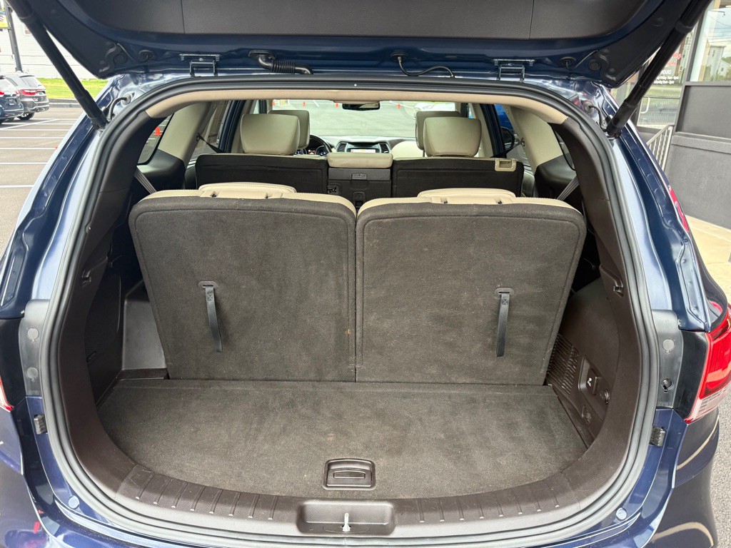 2017 Hyundai Santa Fe Image 23