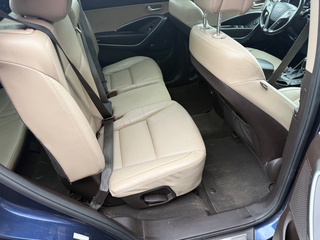 2017 Hyundai Santa Fe Image 26