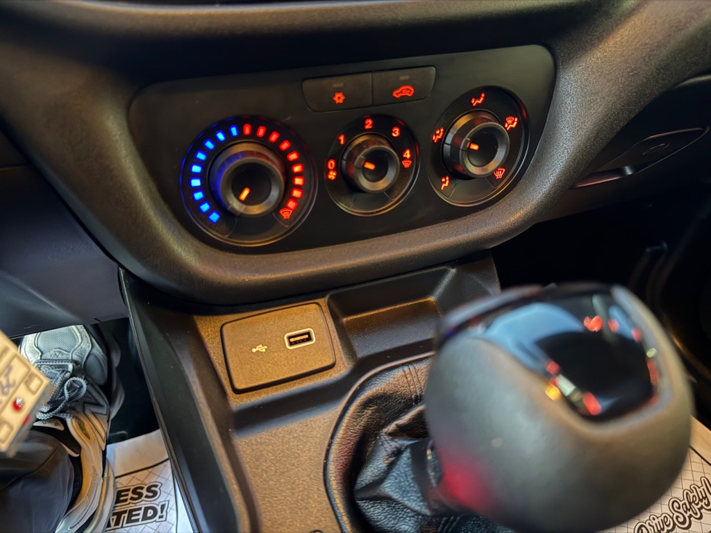 2021 RAM Promaster Image 17