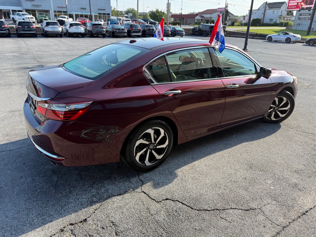 2016 Honda Accord Image 8