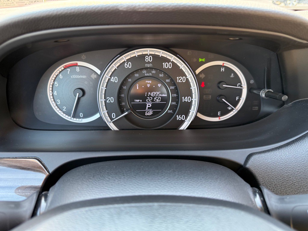 2016 Honda Accord Image 16