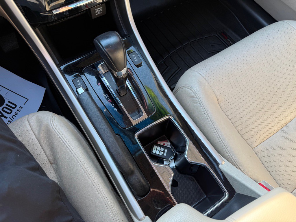 2016 Honda Accord Image 20