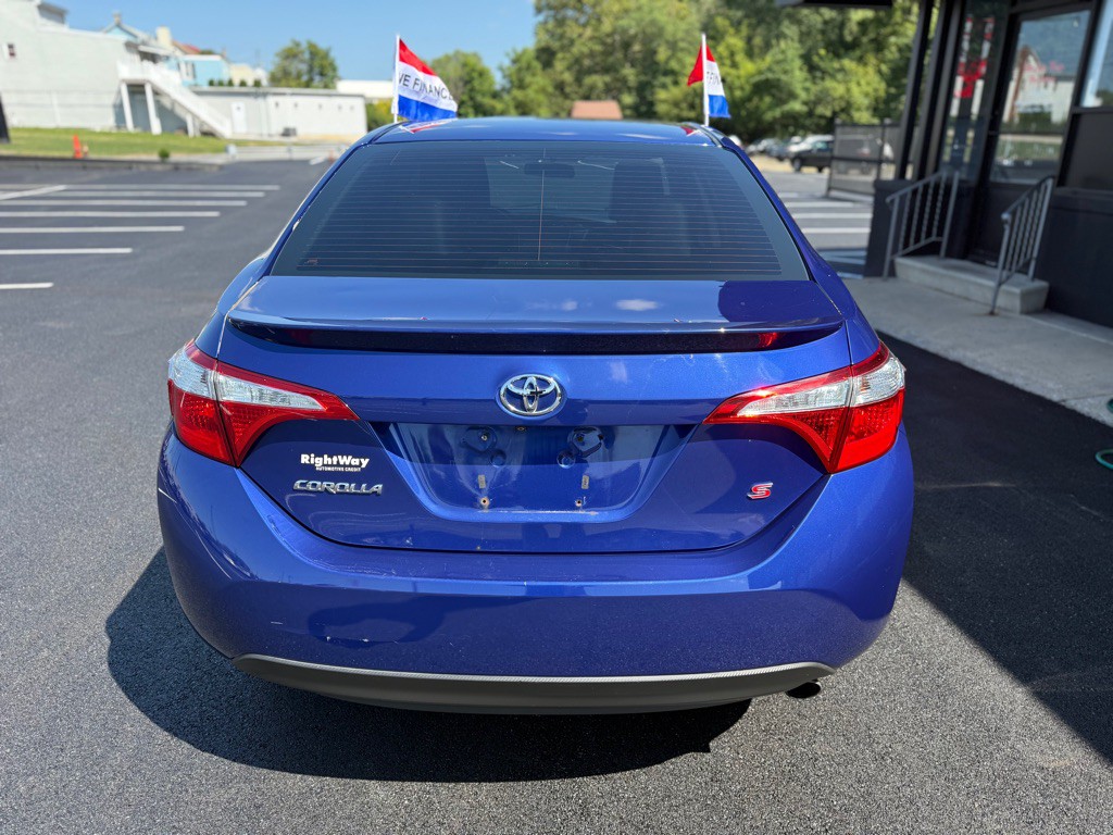 2016 Toyota Corolla Image 5