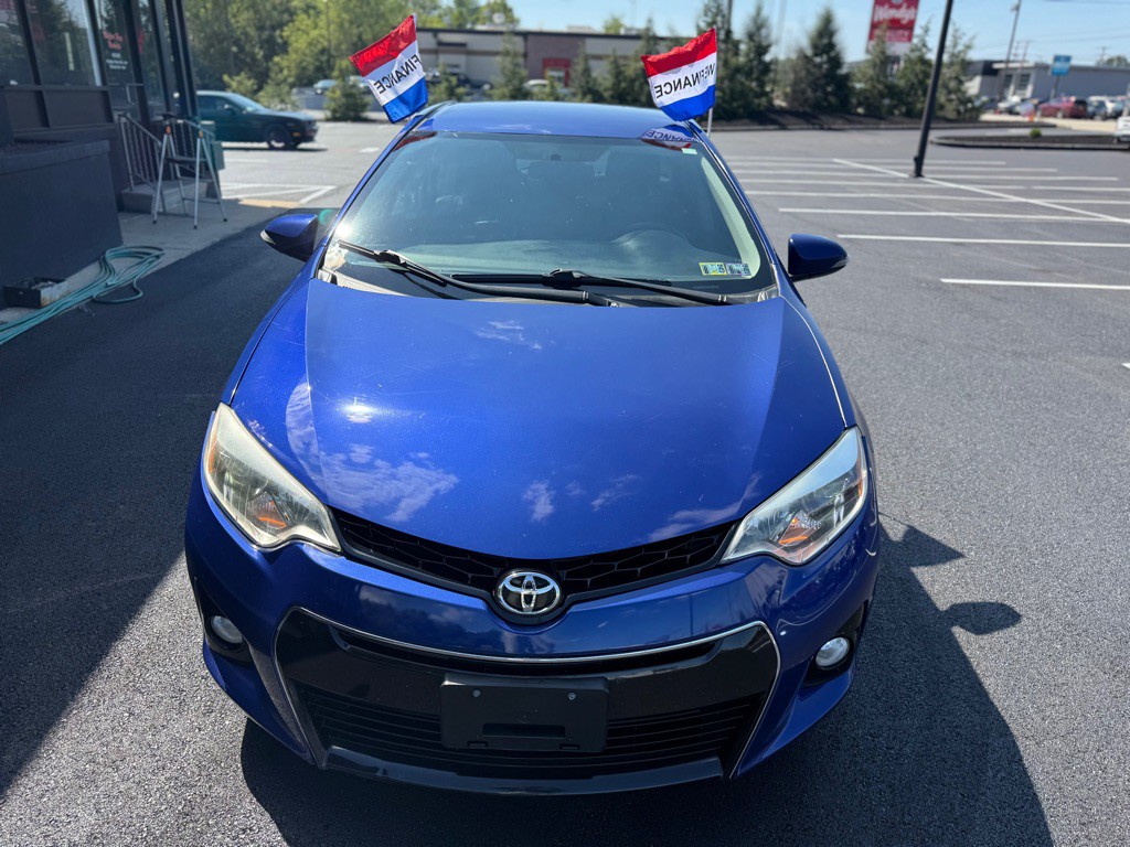 2016 Toyota Corolla Image 9