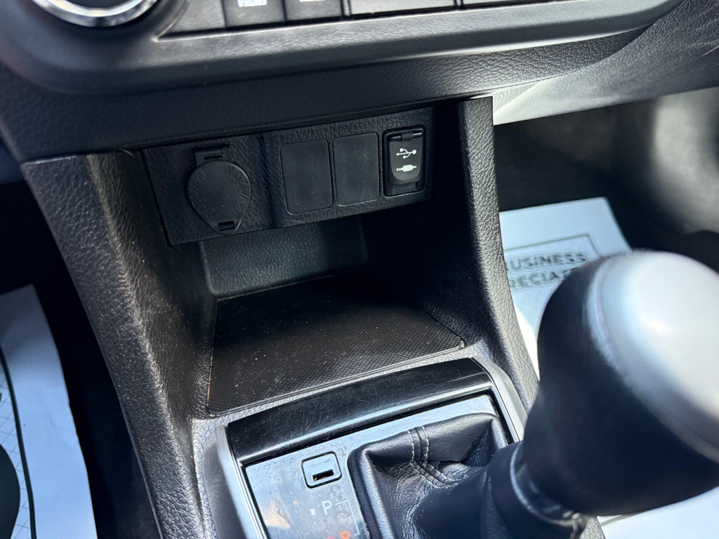 2016 Toyota Corolla Image 17