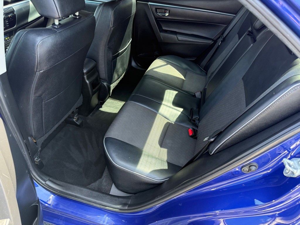 2016 Toyota Corolla Image 20