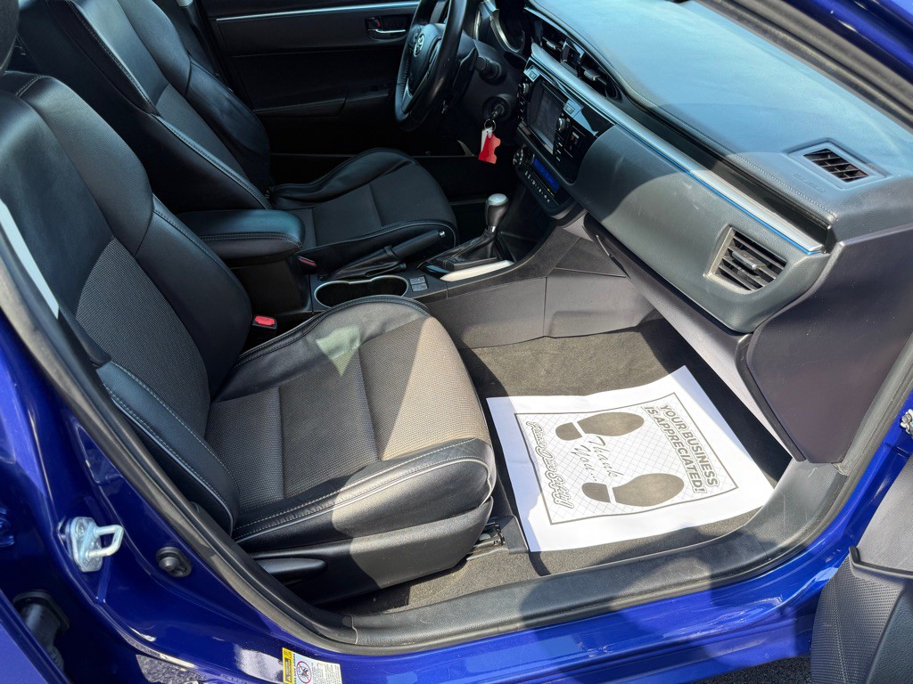 2016 Toyota Corolla Image 25