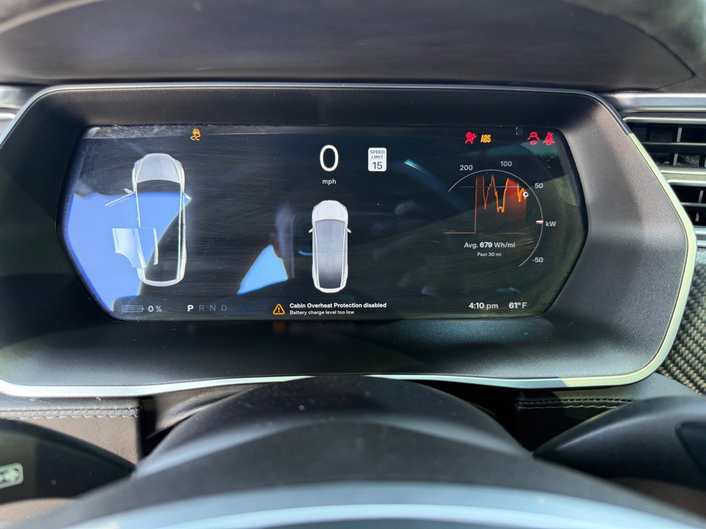 2017 Tesla Model X Image 13