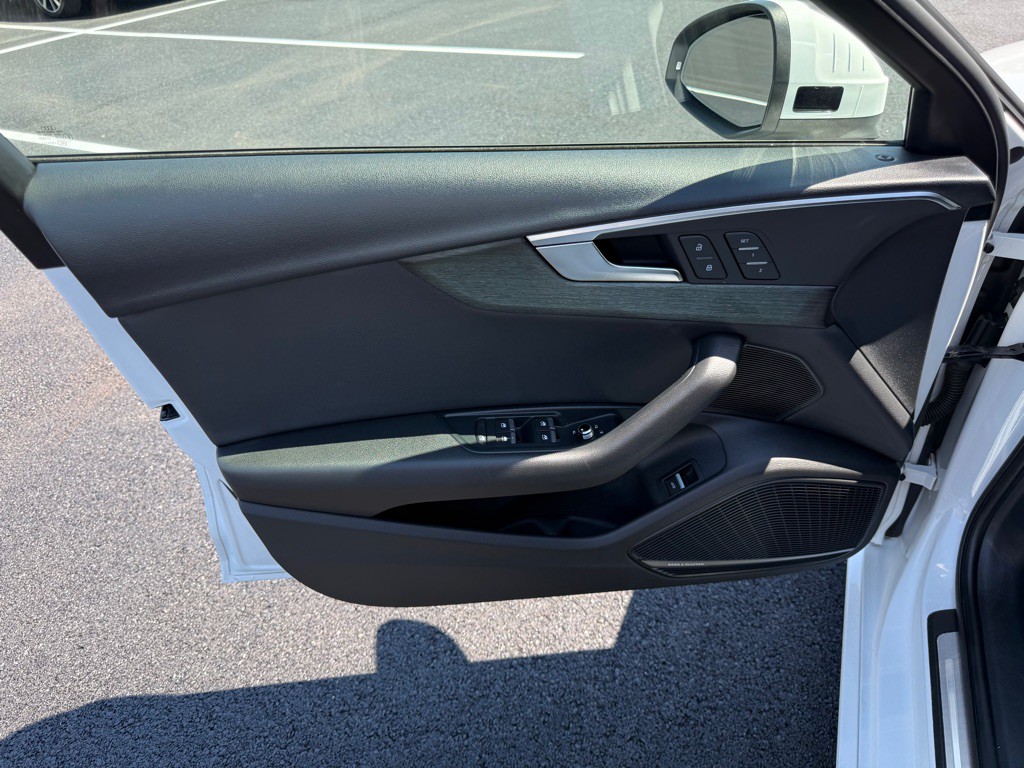 2018 Audi A4 Image 12