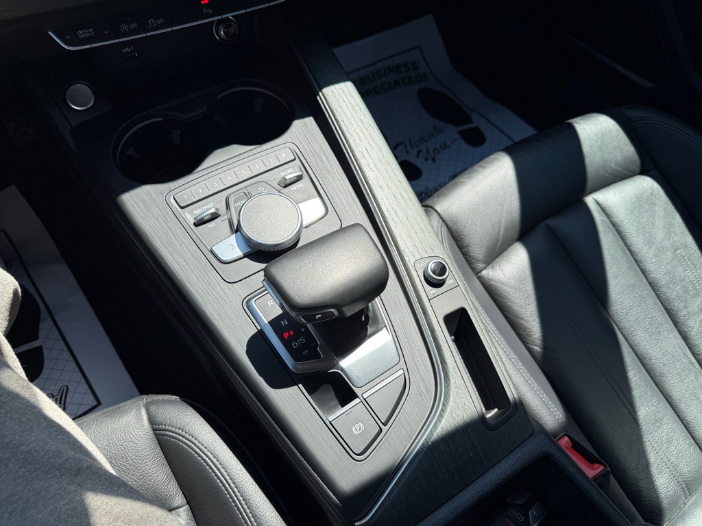 2018 Audi A4 Image 19