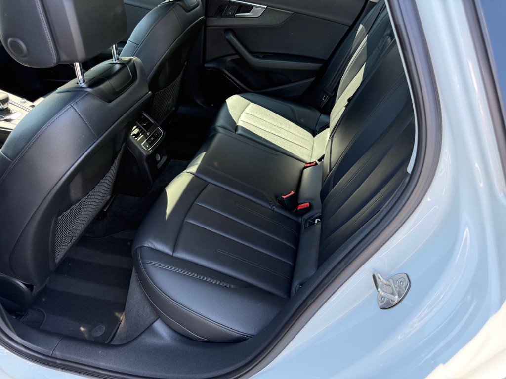 2018 Audi A4 Image 23