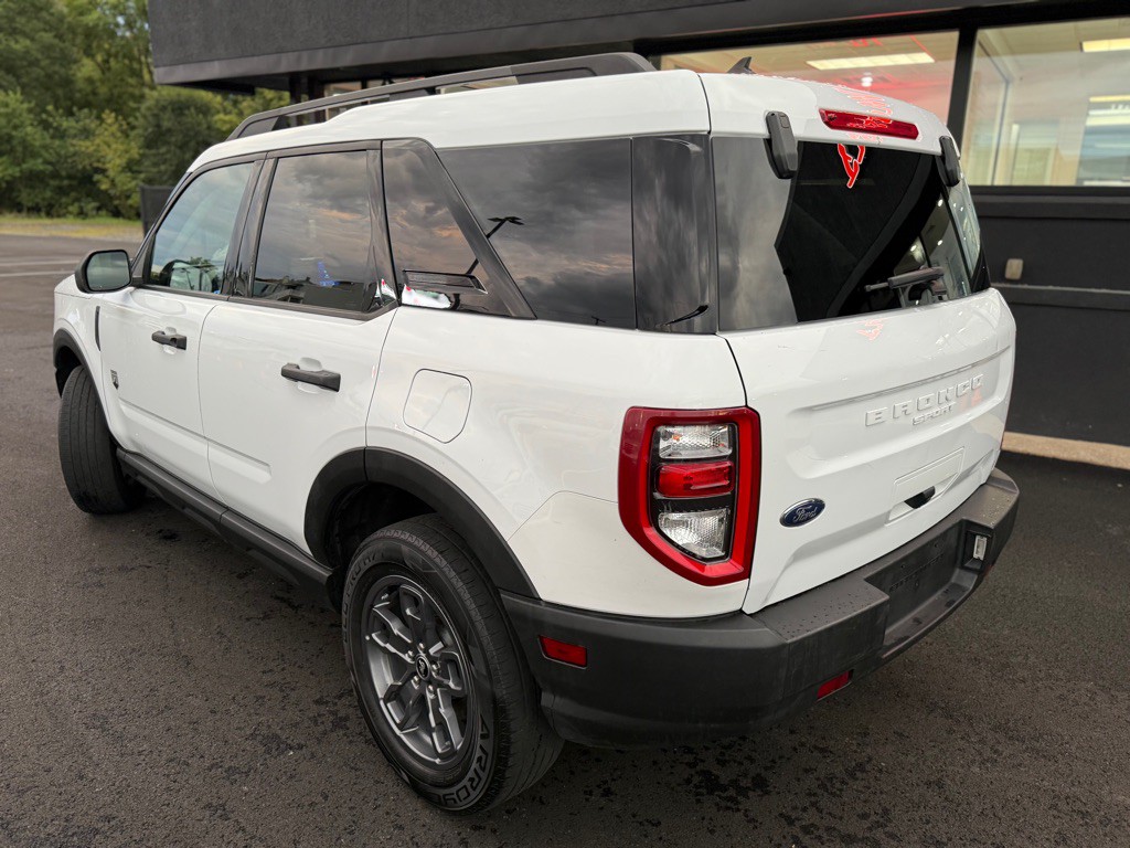 2021 Ford Bronco Image 4