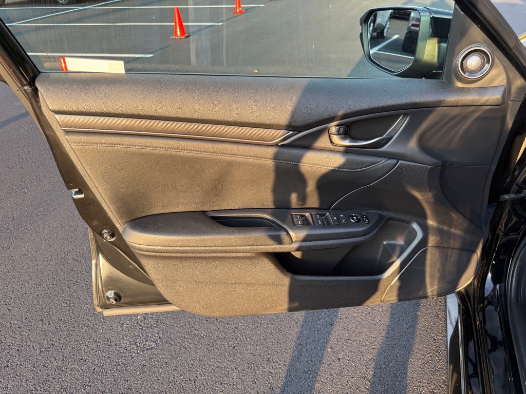 2018 Honda Civic Image 12