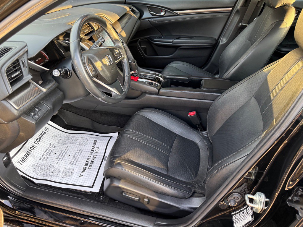 2018 Honda Civic Image 13