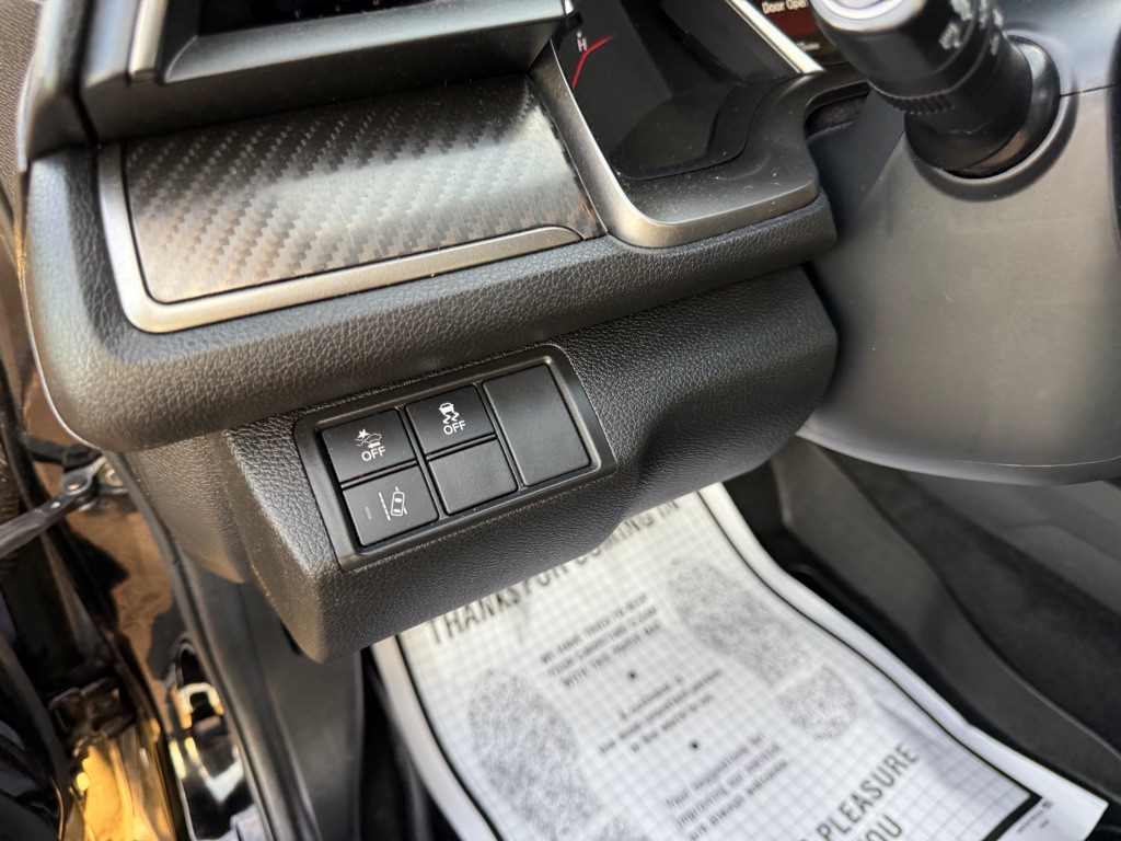 2018 Honda Civic Image 14