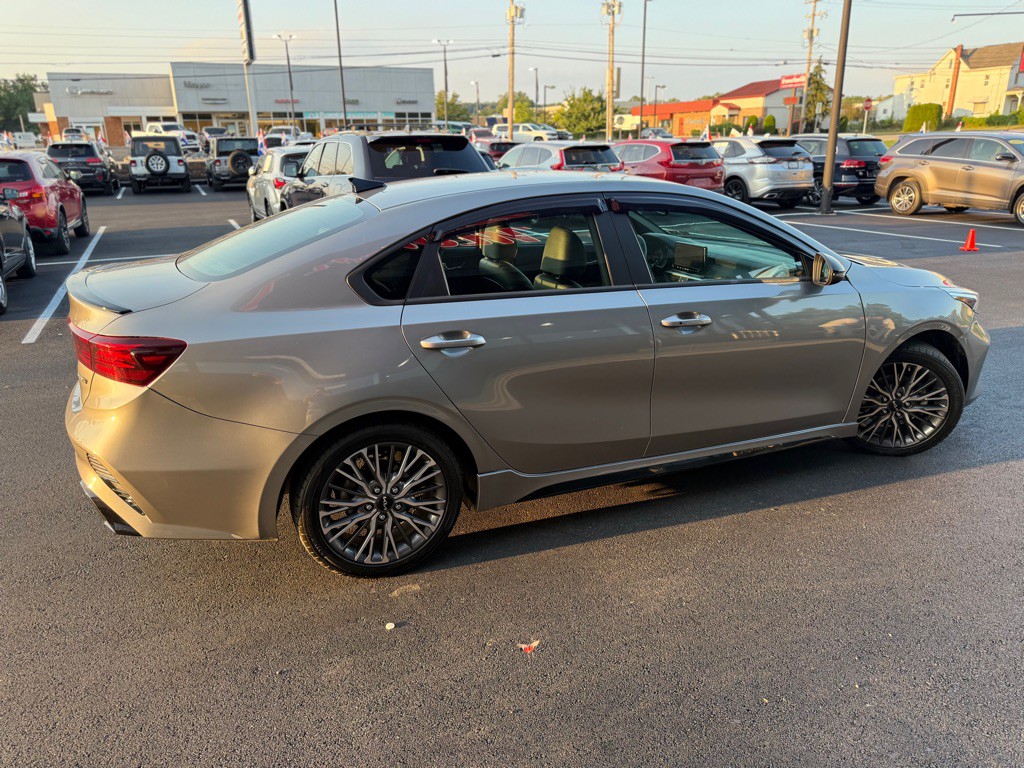 2022 Kia Forte Image 6