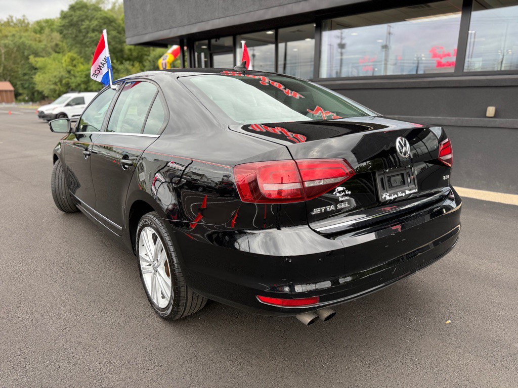 2017 Volkswagen Jetta Image 4