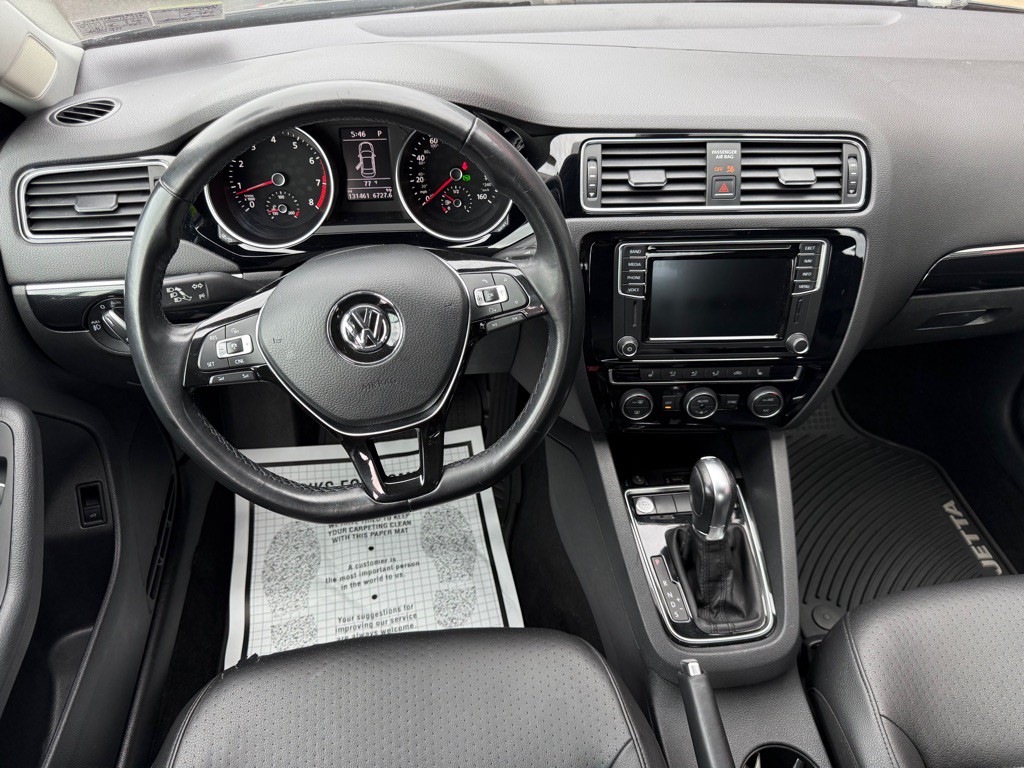 2017 Volkswagen Jetta Image 11