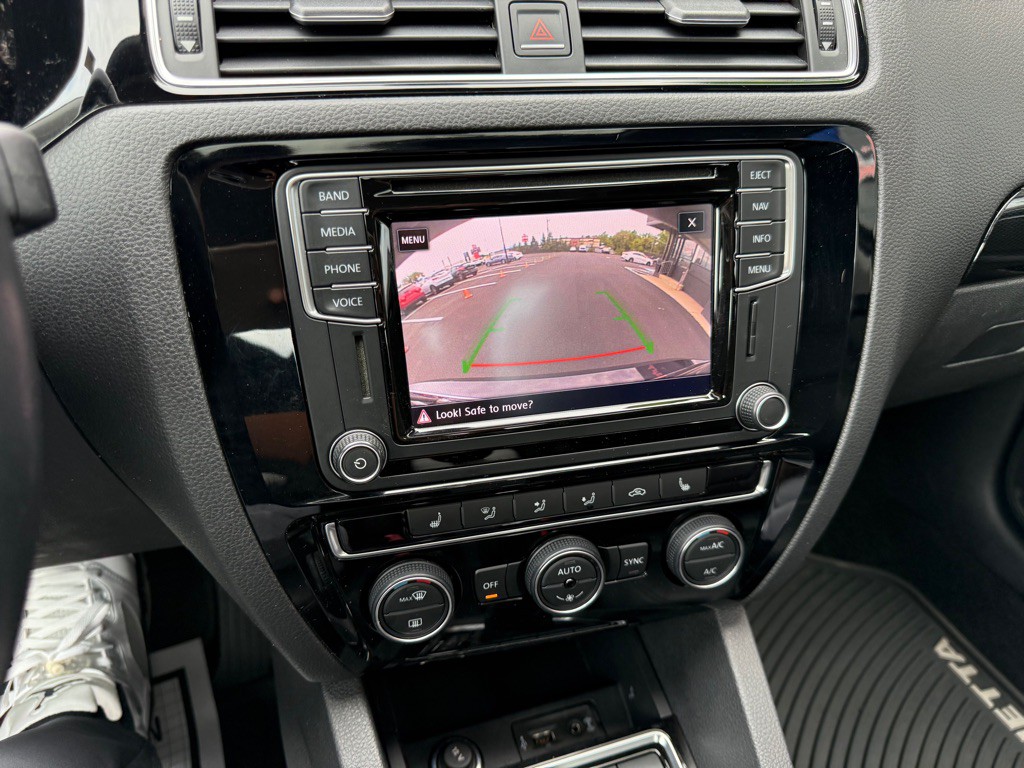2017 Volkswagen Jetta Image 17