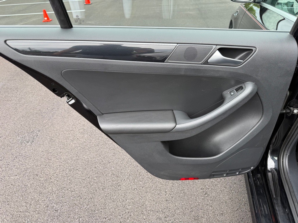 2017 Volkswagen Jetta Image 21