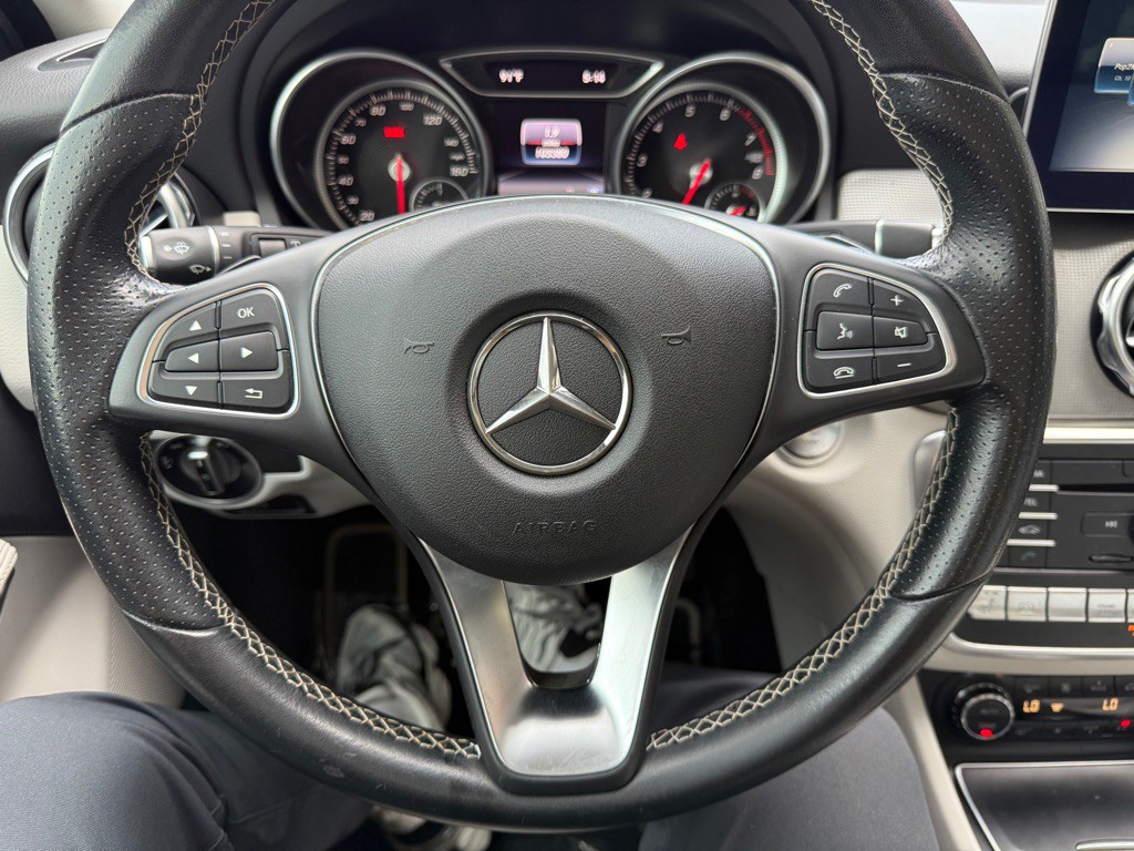 2018 Mercedes-Benz GLA-Class Image 16