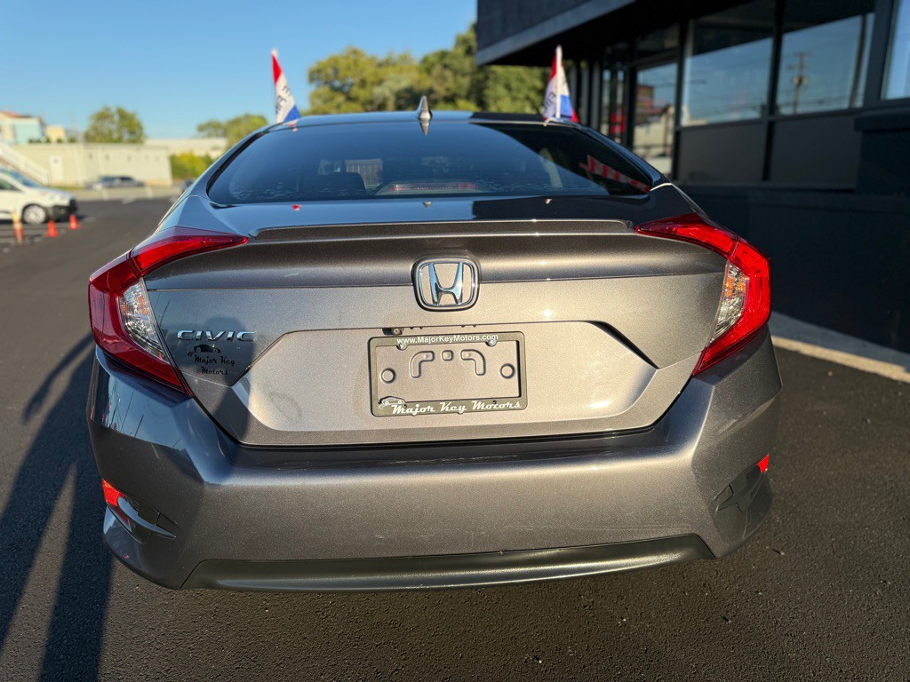 2017 Honda Civic Image 4