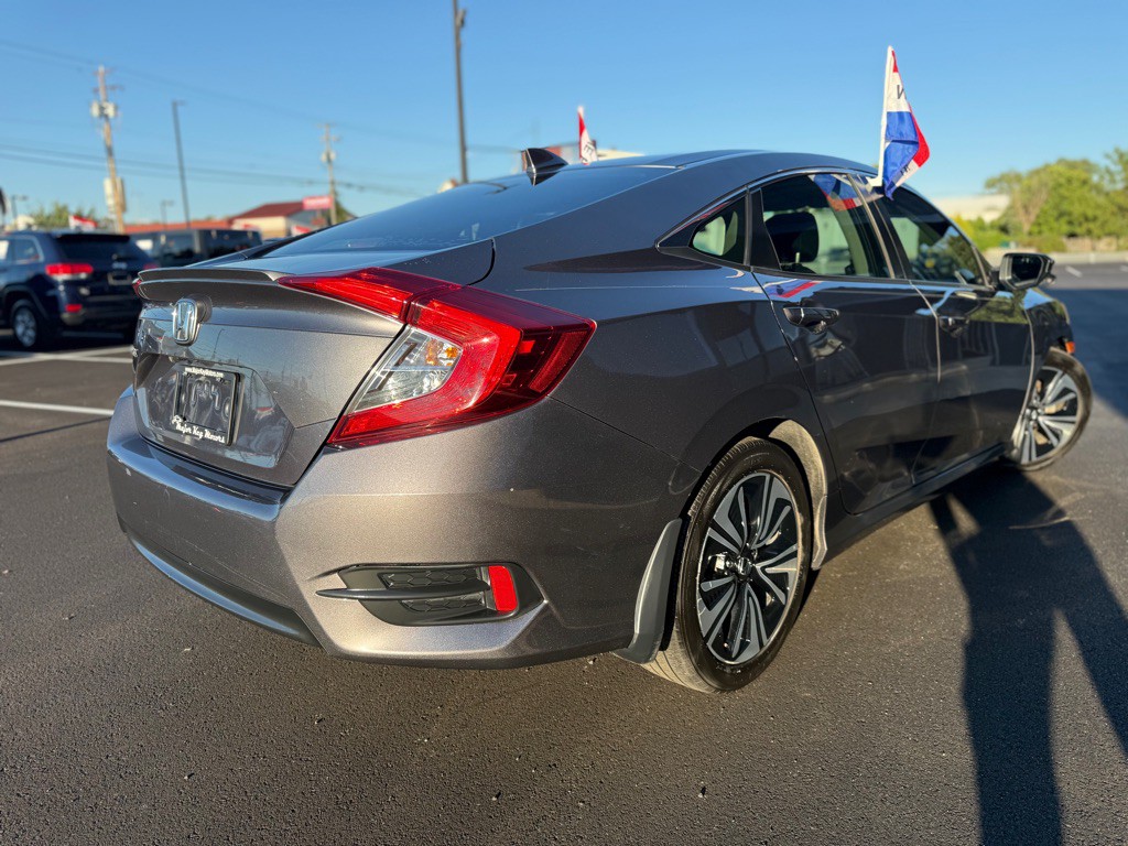 2017 Honda Civic Image 5