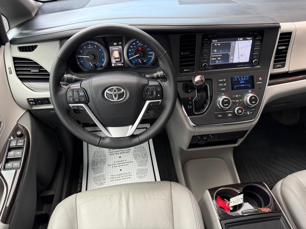 2018 Toyota Sienna Image 11