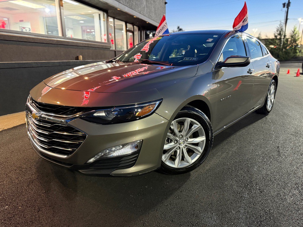 2020 Chevrolet Malibu Image 2