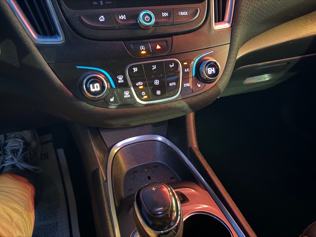 2020 Chevrolet Malibu Image 17
