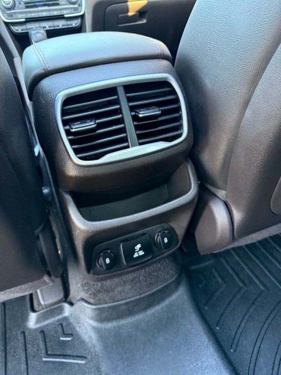 2019 Hyundai Santa Fe Image 22