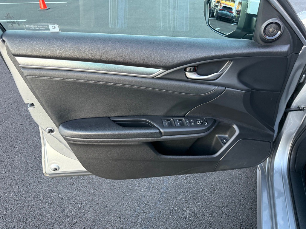 2017 Honda Civic Image 12