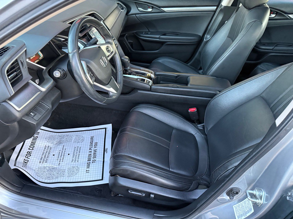 2017 Honda Civic Image 13